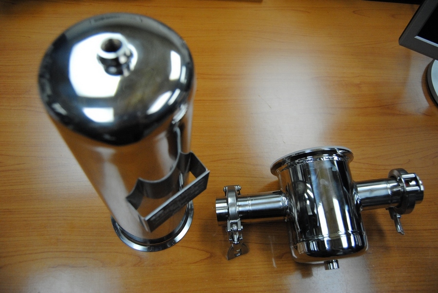 Gas housing disassembled